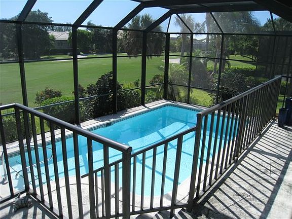 Outdoor Heated Pool w/Cage