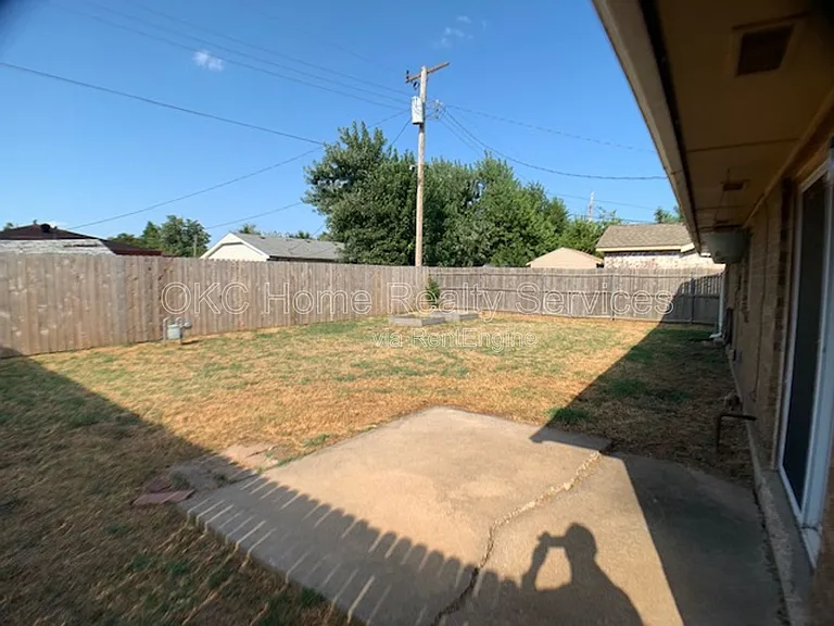 513 Sunnyside Pl — Photo 4