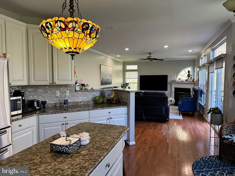 873 S York Dr — Photo 11