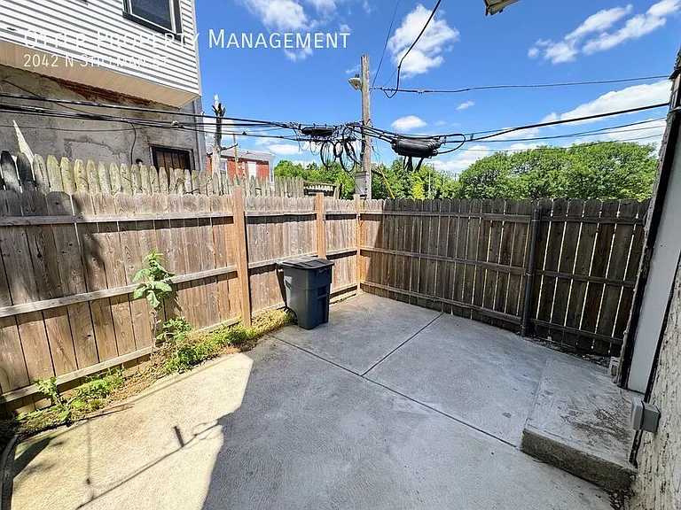 2042 N Stillman St — Photo 35