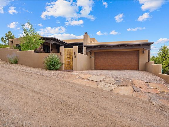 3rd image of 306 Callecita Pl