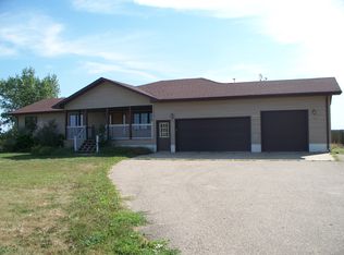 12778 Hobby Dr, Aberdeen, SD 57401