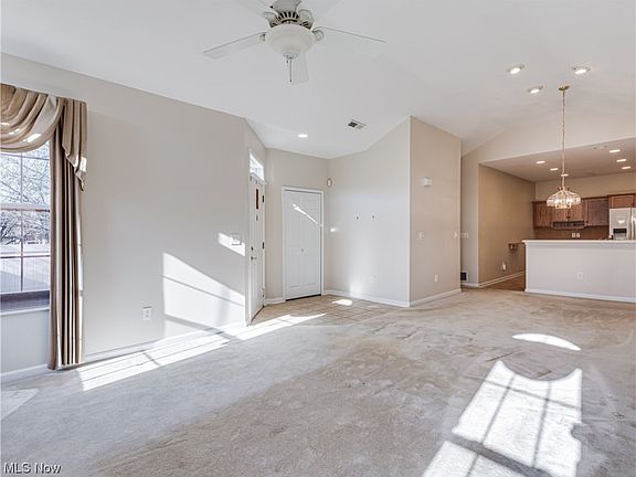 3rd image of 530 Crossings Cir