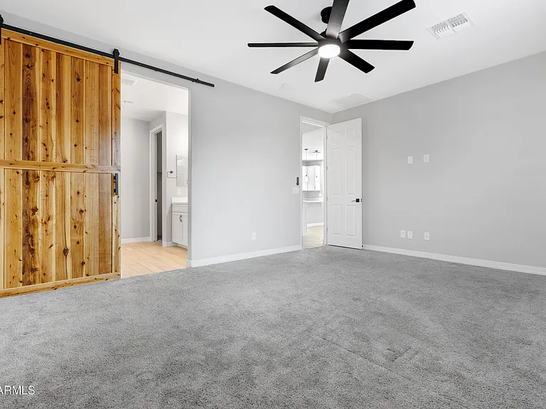 24194 W Whyman Ave — Photo 37