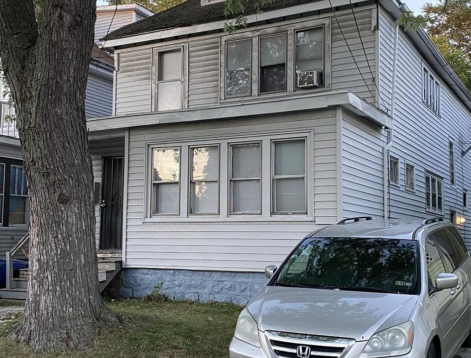 1st image of 93 Hill St #2