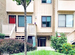 2492 Glengyle Dr #194, Vienna, VA 22181