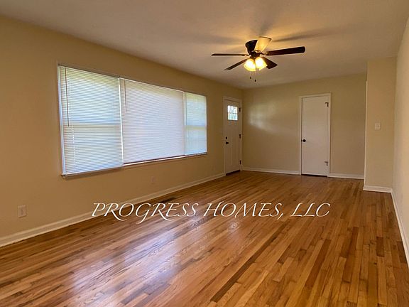 3rd image of 1517 Somerville Rd SE