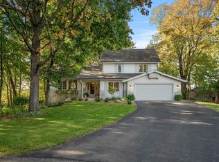 3633 Comet Ln, Minnetonka, MN 55345