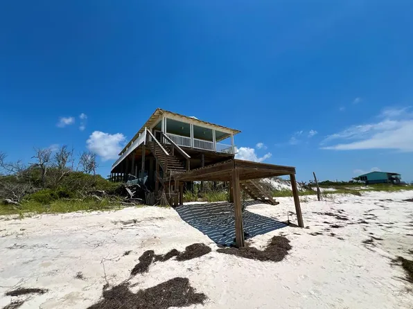 508 Gulf Ave, Carrabelle, FL 32322