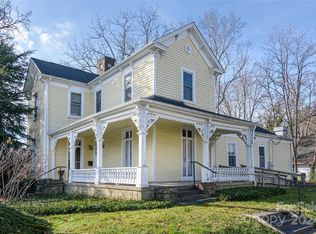 202 S Washington St, Hendersonville, NC 28739