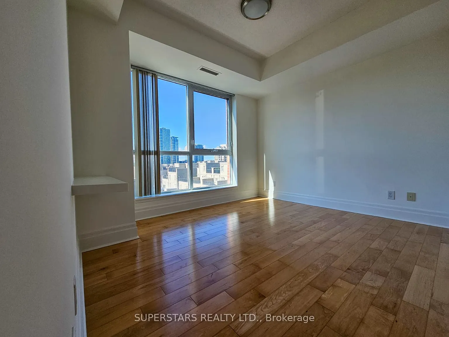 3 bed, $3,200 — Photo 2