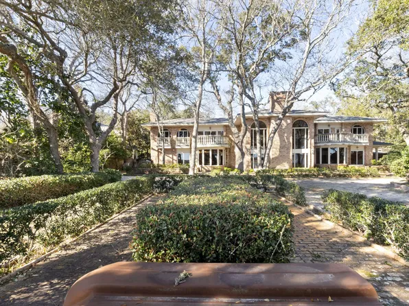 721 W Miracle Strip Pkwy, Mary Esther, FL 32569