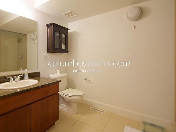4th image of 106 N High St APT 103