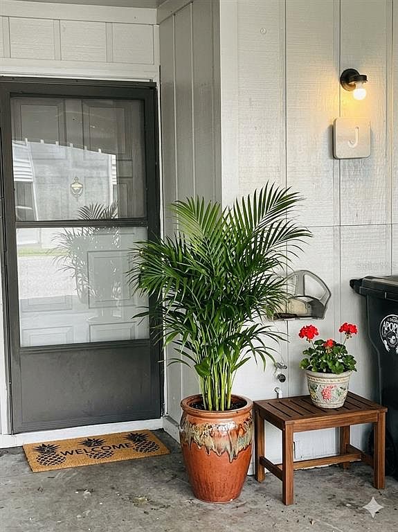 1412 Oak Pl Unit J