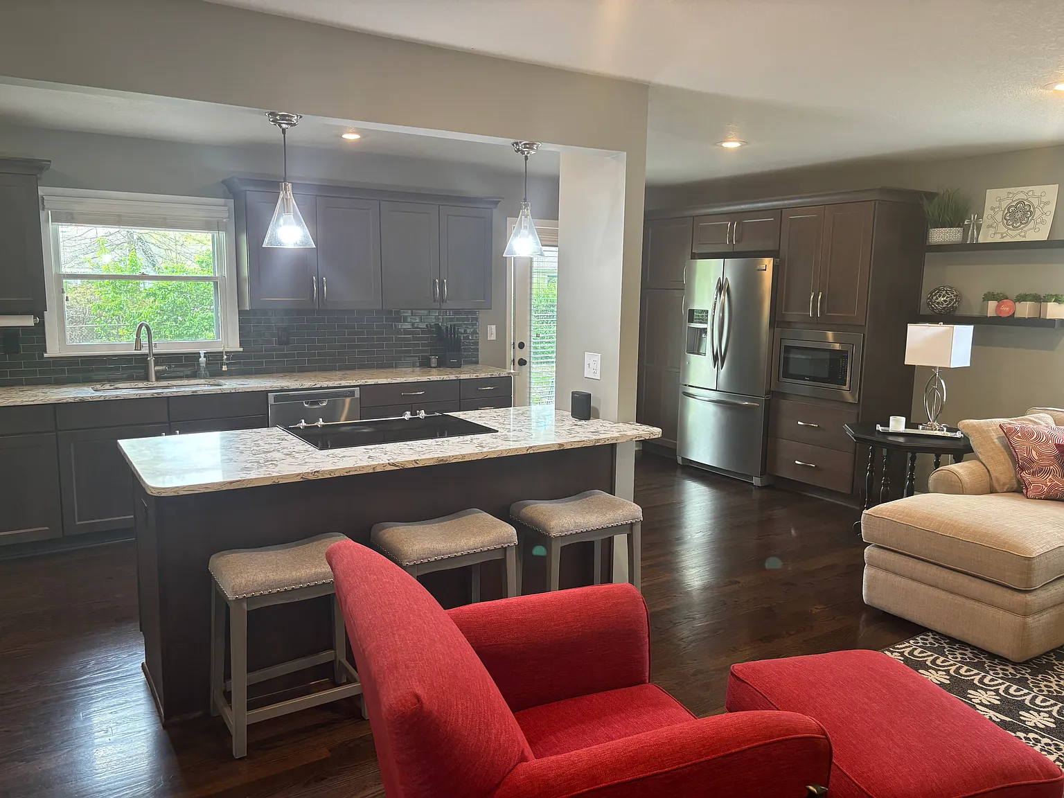 3 bed, 1528 sqft, $2,850 — Photo 3