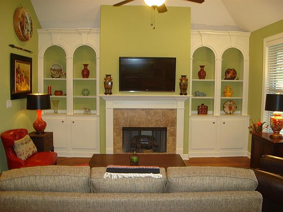 4th image of 8555 Woodland Rose Cir S
