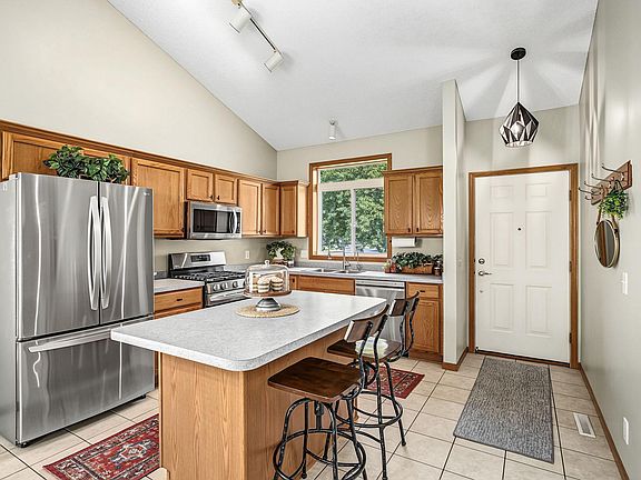 2nd image of 2218 Downing Ave