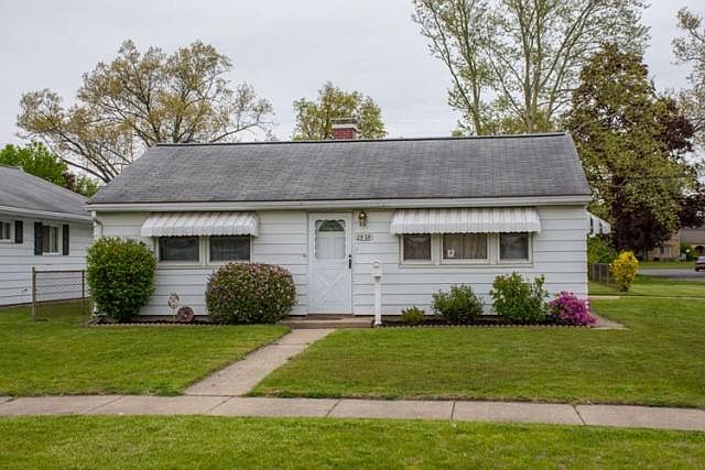1st image of 2929 Sunnymede Ave