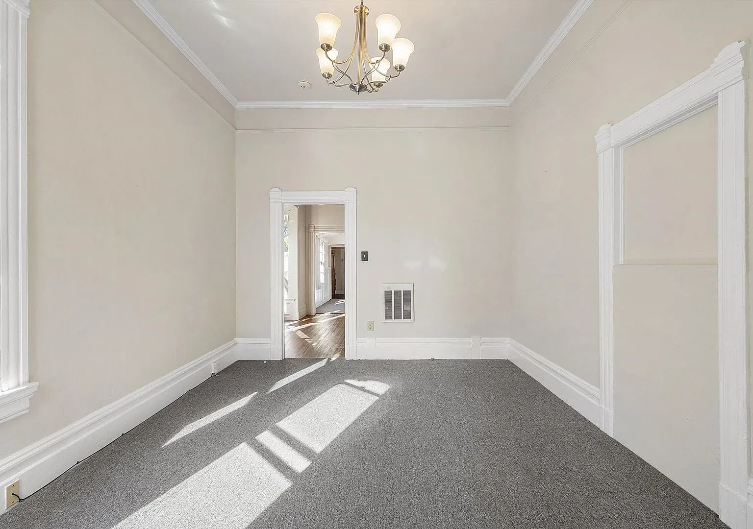 1823 Encinal Ave #C - 1+ bedroom | 1 bath | Upper unit — Photo 4