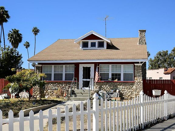 4th image of 2217 Marian Pl