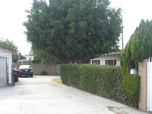 4th image of 3747 Grace Ave