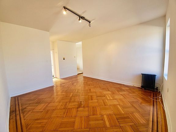 2nd image of 267 Lincoln Pl #D7