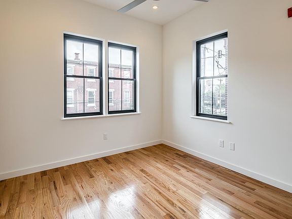 4th image of 1922 E Dauphin St #2F