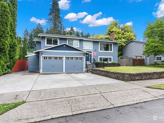 2nd image of 713 NE 151st Avenue