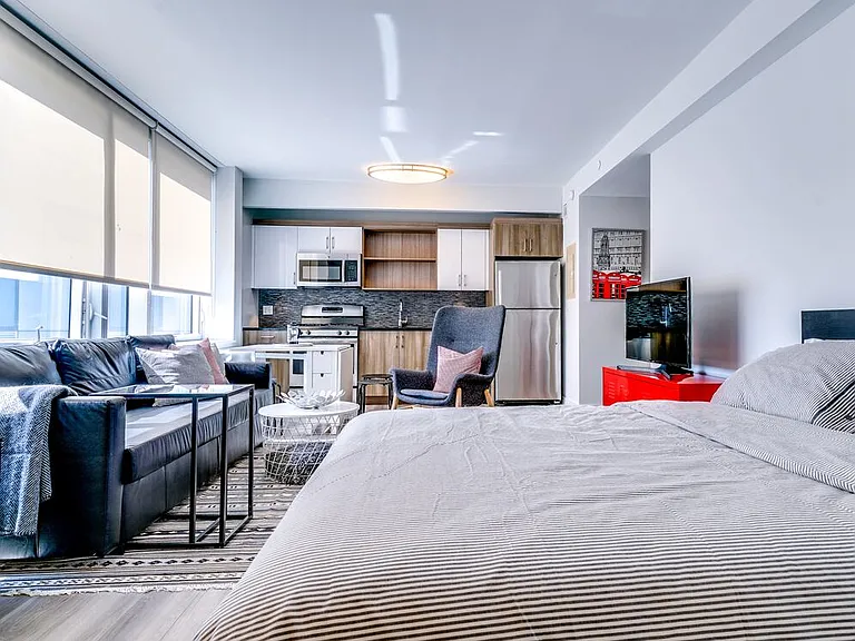 Furnished studio