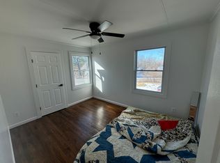 504 NW Hawthorne St, Lees Summit, MO 64086