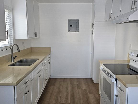 2nd image of 3104 N Garey Ave APT 1