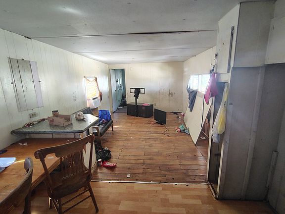 2nd image of 920 Boardwalk Ln #897