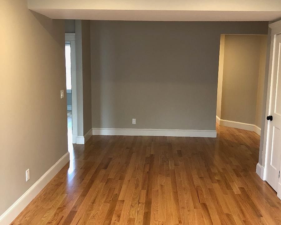2nd image of 4049 Washington St #3