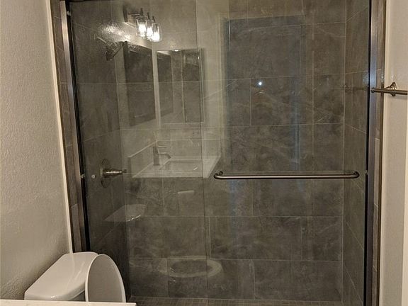 5th image of 22840 Hilton Head Dr Unit 136