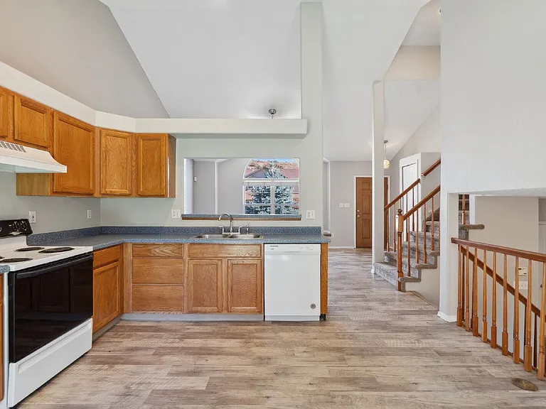 7430 Julynn Rd — Photo 14