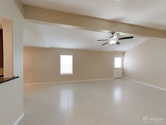 4th image of 825 Painted Bison Dr