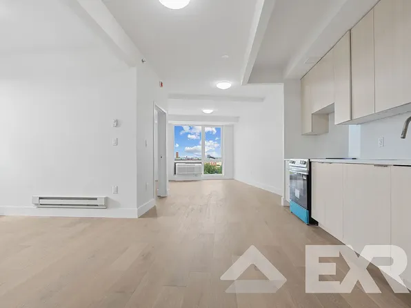 48 Somers Street image 1 of 22