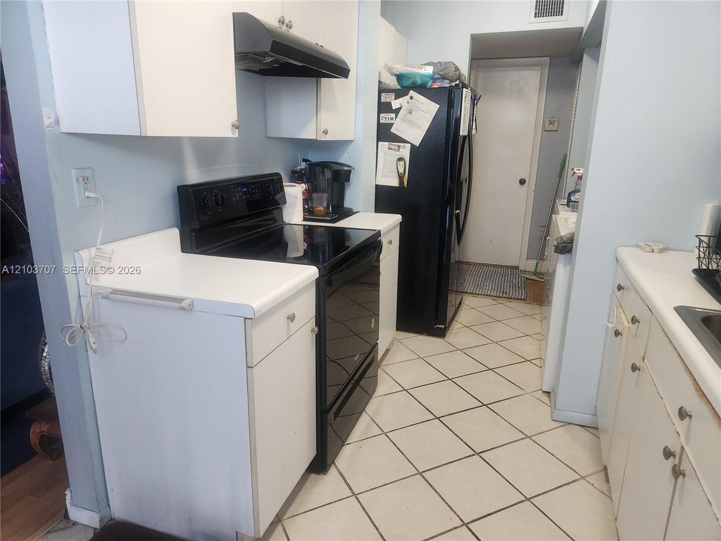 3500 Blue Lake Dr APT 501, photo 8