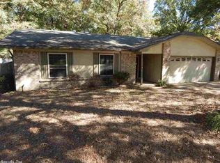 517 Lynnewood Dr, Jacksonville, AR 72076