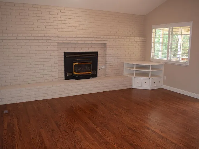 1657 Stone Way — Photo 31