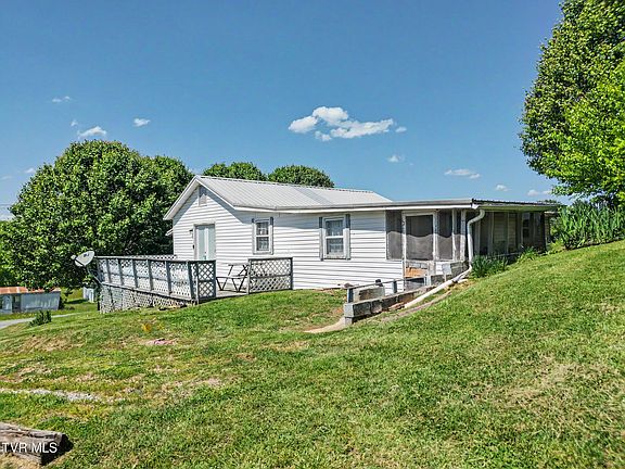 3rd image of 1825 Old Asheville Hwy
