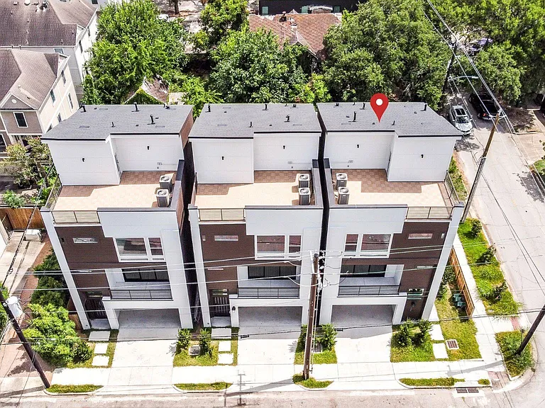 229 Willard St — Photo 3