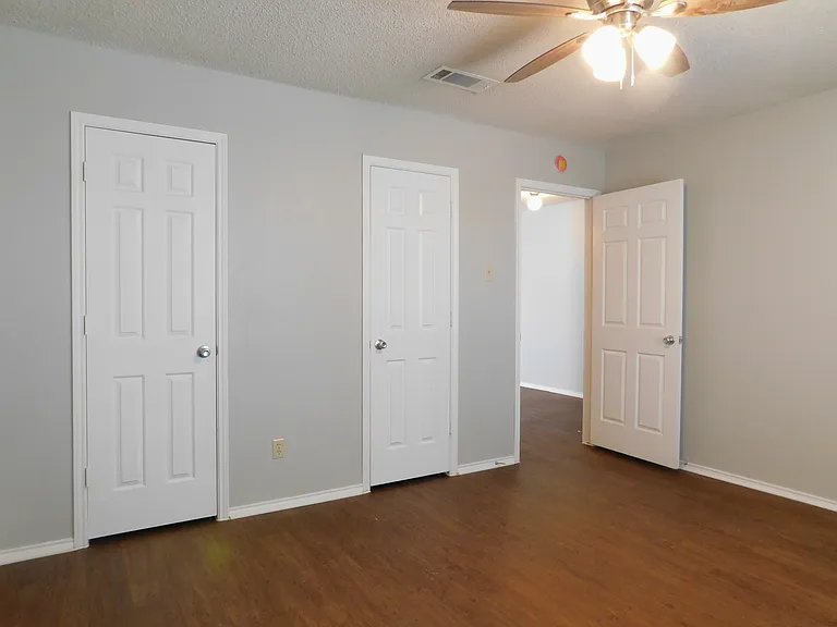 2214 Bernard St #2214 — Photo 10