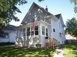 509 Olive St, Cedar Falls, IA 50613