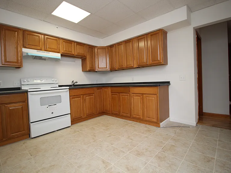 11 Mohawk Ave #10 — Photo 5