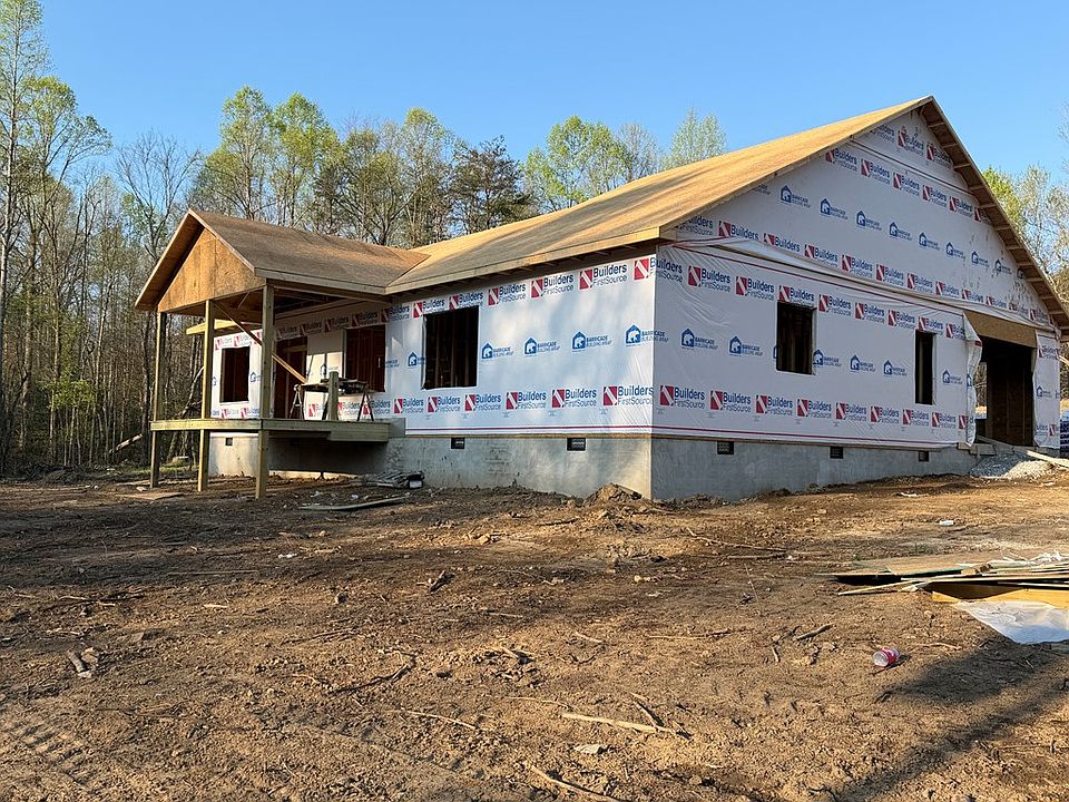 2nd image of 2226 Country Club Rd