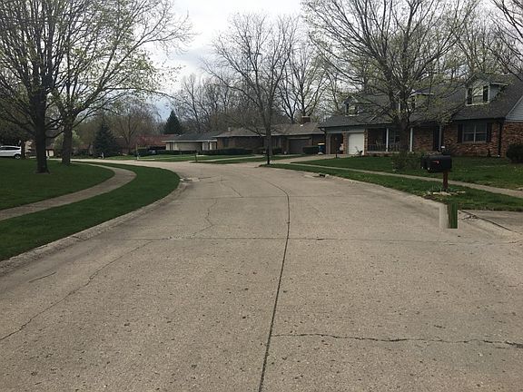 5th image of 120 Dahlia Ln
