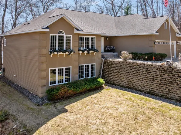 12010 Gregory Dr SW, Brainerd, MN 56401