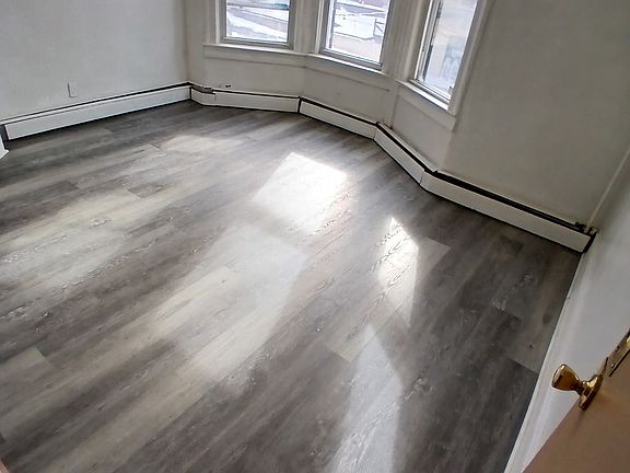 3rd image of 168 Highland Ave #4