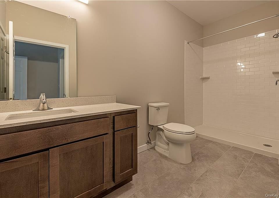 2nd image of 87 N Chestnut St #103